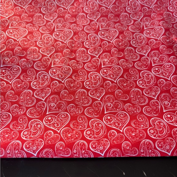 VALENTINE’S DAY table runner - Picture 1 of 5